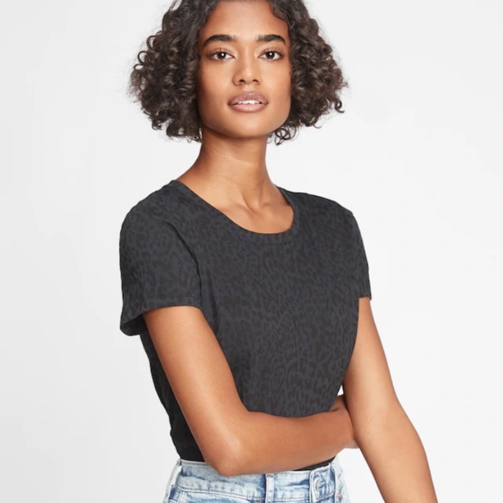 Gap leopard print t-shirt